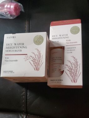 Sapeio Rice Water Brightening Moisturizer & Serum - White with Rose Gold Accents